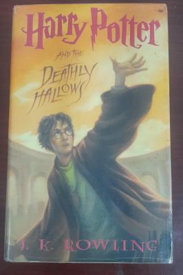 Harry Potter and the Deathly Hallows (book 7)