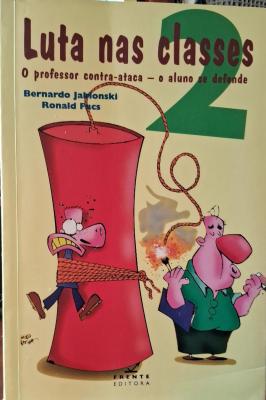 Luta nas Classes 2 o Professor Contra-ataca o Aluno se Defende