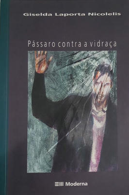 Pássaro Contra a Vidraça