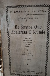 Os santos que abalaram o mundo