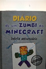 Diário de um Zumbi do Minecraft vol 9 - Infeliz Aniversário