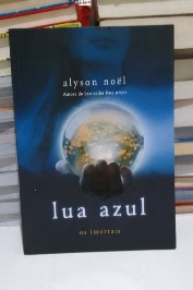 Lua Azul