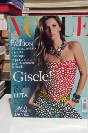 Revista Vogue Brasil N° 407 - Julho 2012