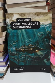 Vinte mil léguas submarinas (adaptado)