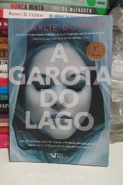 A garota do lago